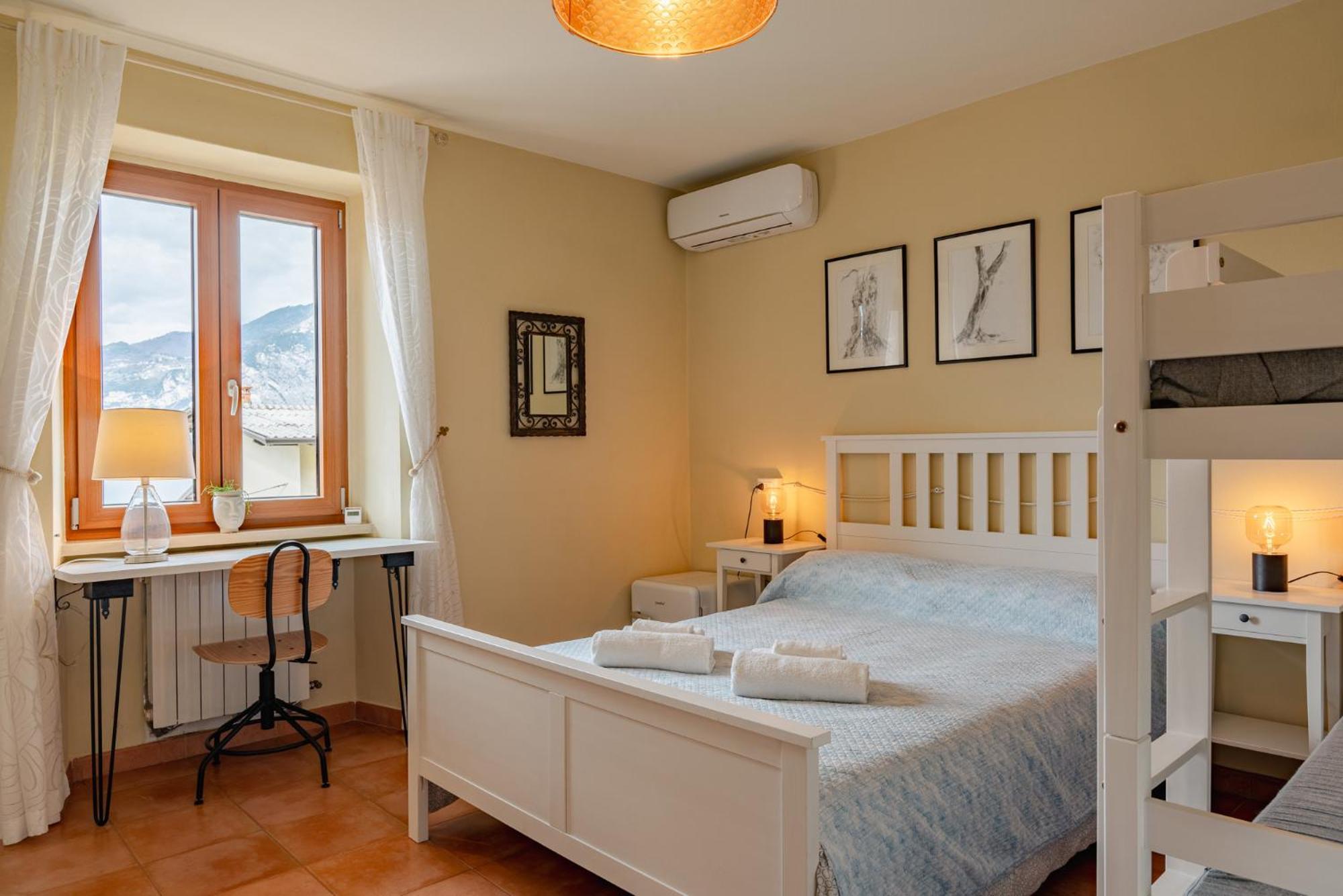 Garda Doma Bed & Breakfast เบรนโซเน ซูล การ์ดา ภายนอก รูปภาพ
