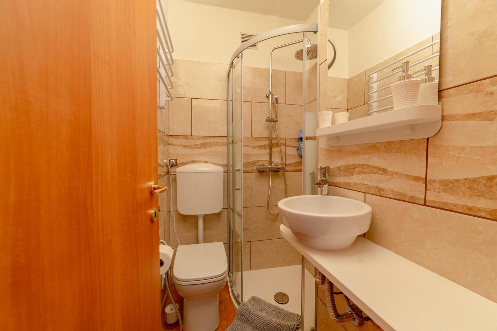Garda Doma Bed & Breakfast เบรนโซเน ซูล การ์ดา ภายนอก รูปภาพ