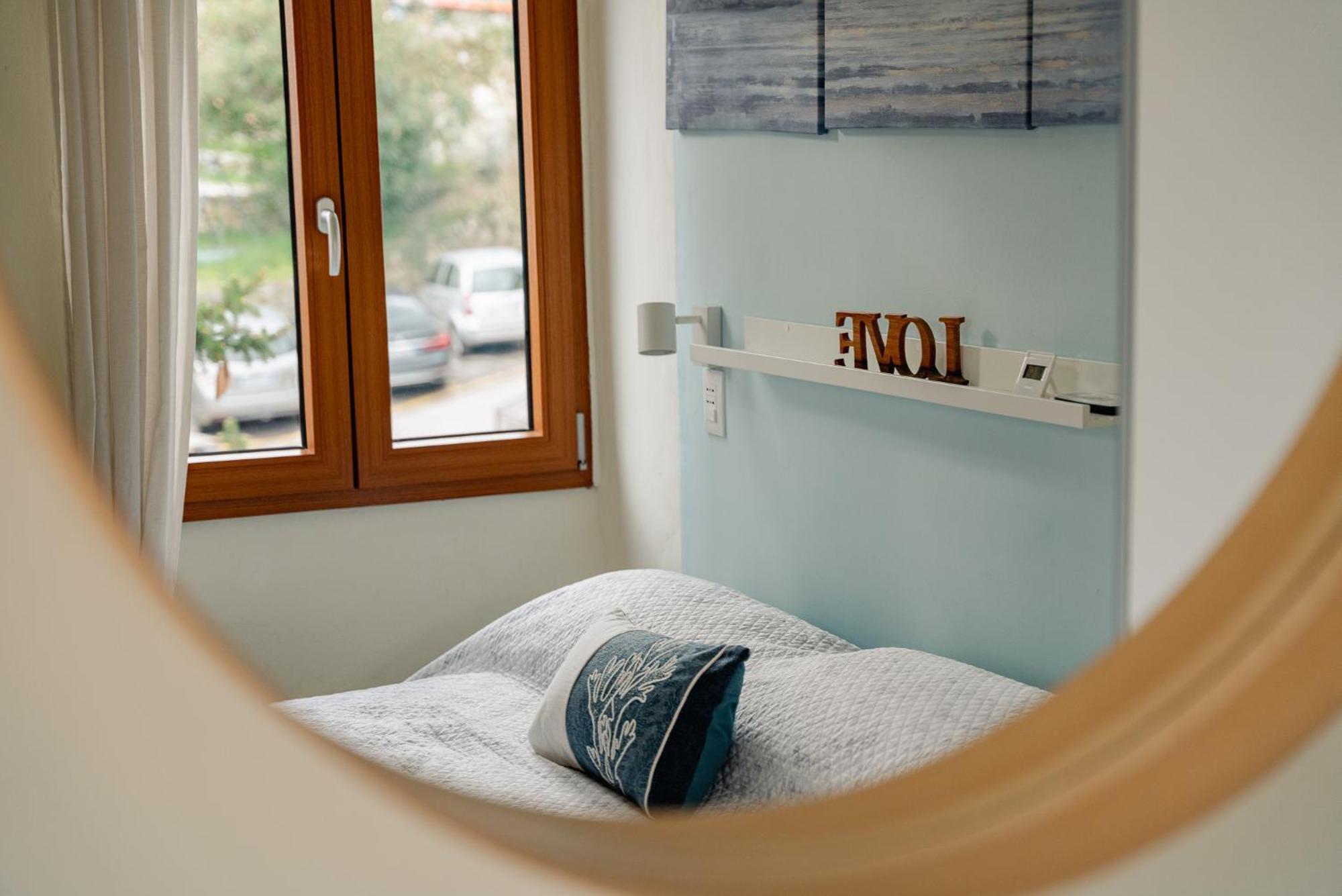 Garda Doma Bed & Breakfast เบรนโซเน ซูล การ์ดา ภายนอก รูปภาพ