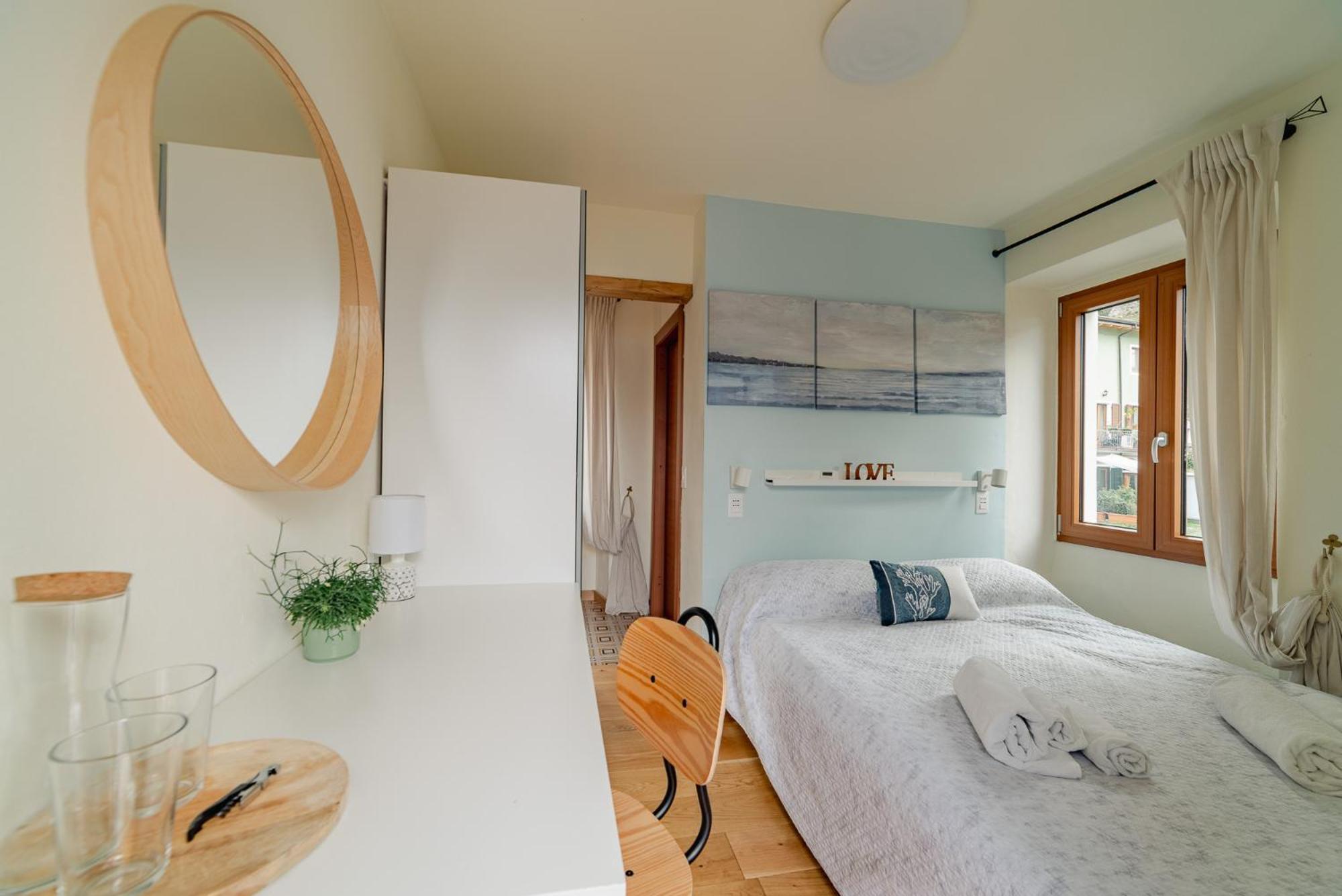 Garda Doma Bed & Breakfast เบรนโซเน ซูล การ์ดา ภายนอก รูปภาพ