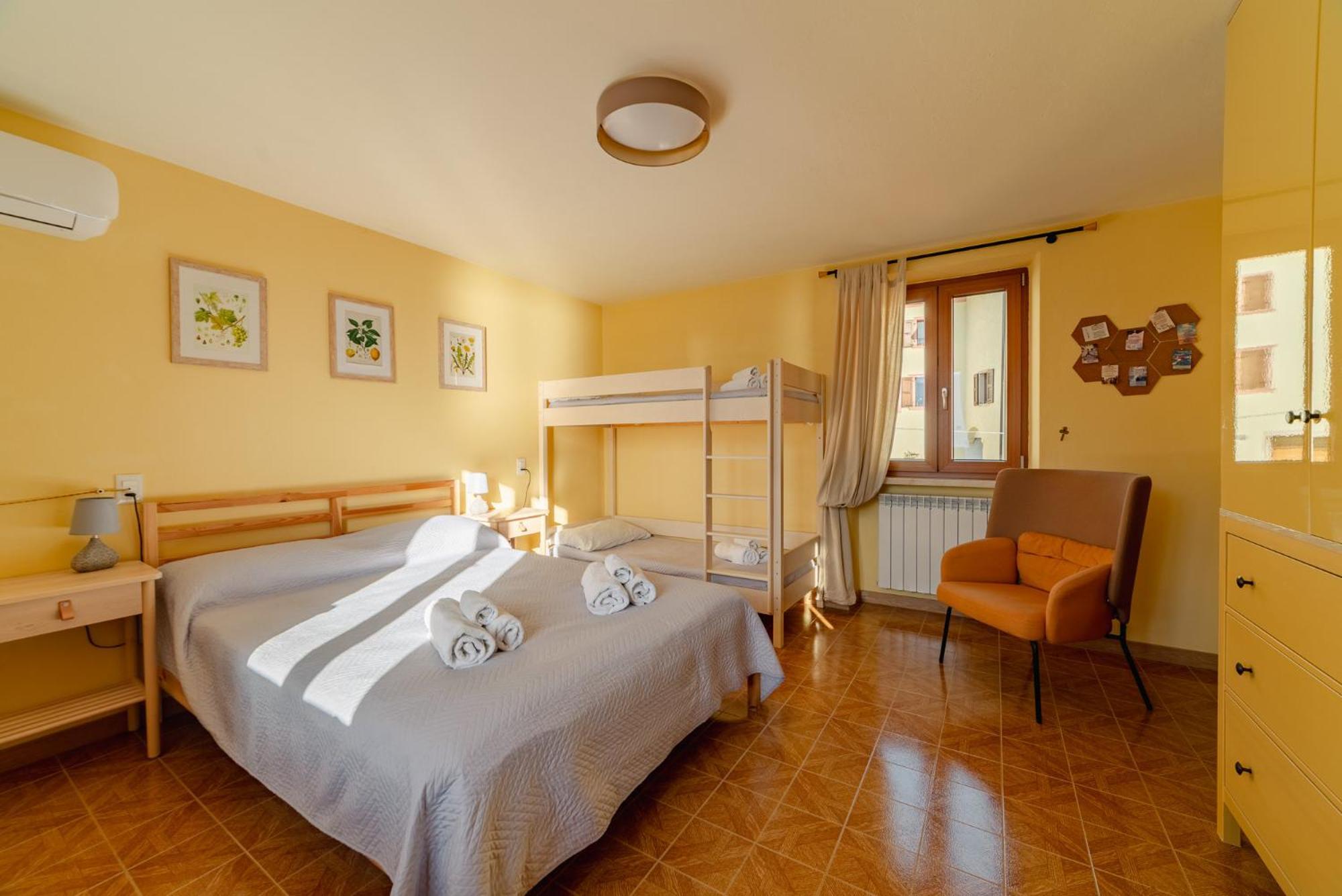 Garda Doma Bed & Breakfast เบรนโซเน ซูล การ์ดา ภายนอก รูปภาพ