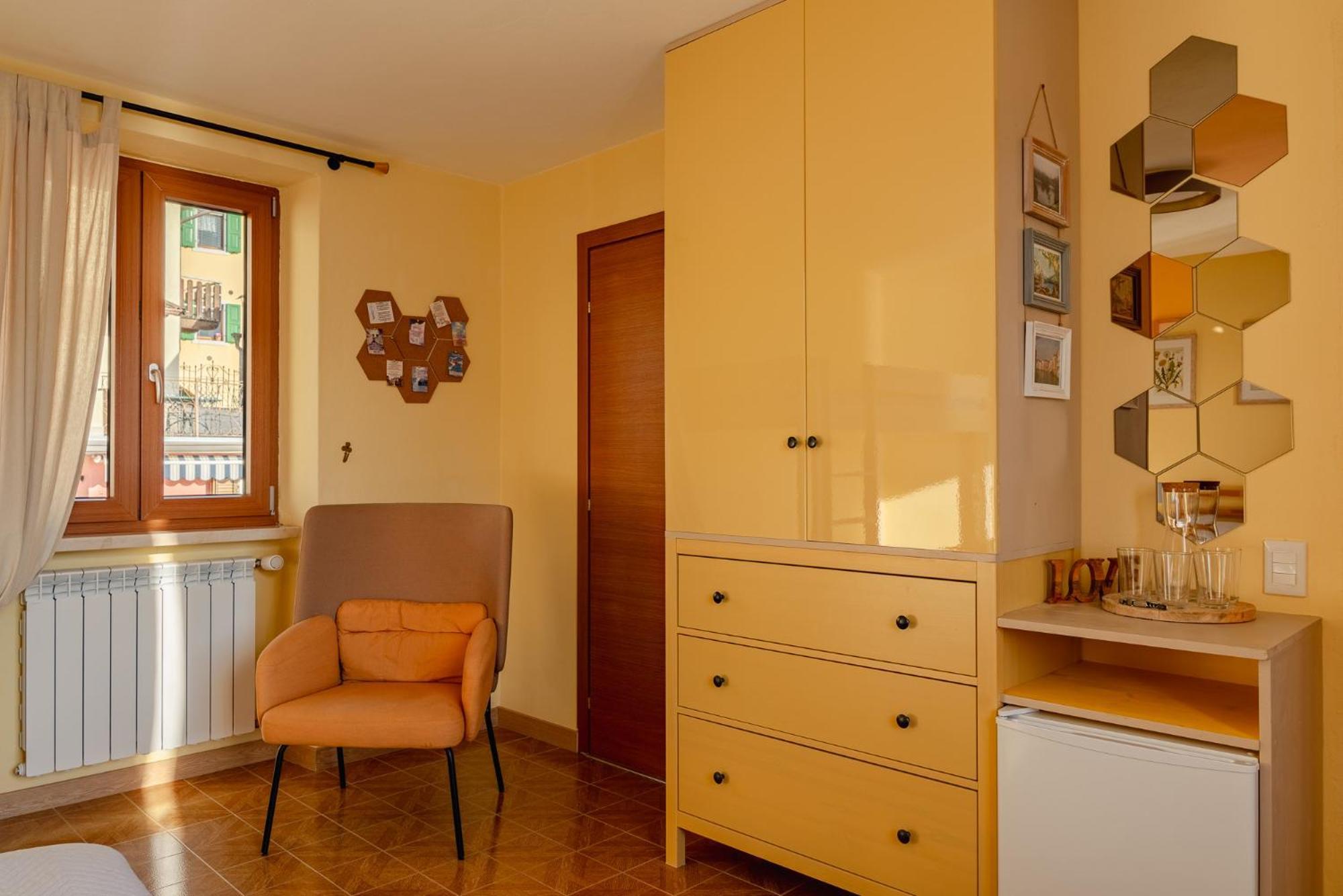 Garda Doma Bed & Breakfast เบรนโซเน ซูล การ์ดา ภายนอก รูปภาพ